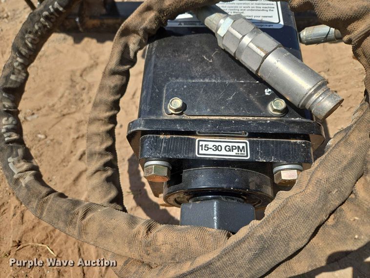 image for item EW8542 Kubota SA20 skid steer auger