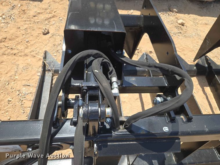 image for item EW8543 Worksaver ETG-26 Two grapple skid steer grapple bucket