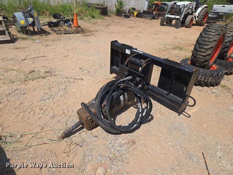 Kubota BR360 skid steer breaker