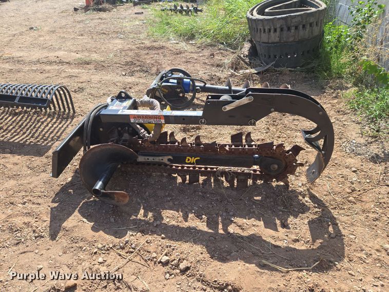 image for item EW8549 Digga MLT-000017 compact utility loader trencher