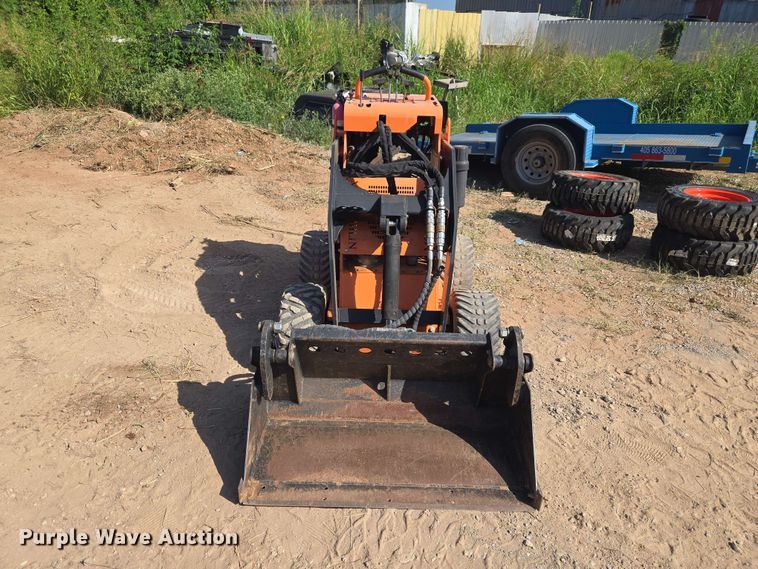 image for item EW8550 2020 McLaughlin Bush Ranger H compact utility loader