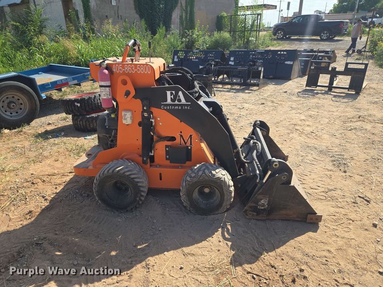 image for item EW8550 2020 McLaughlin Bush Ranger H compact utility loader