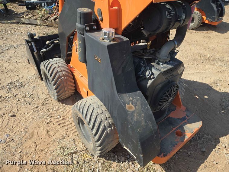 image for item EW8550 2020 McLaughlin Bush Ranger H compact utility loader
