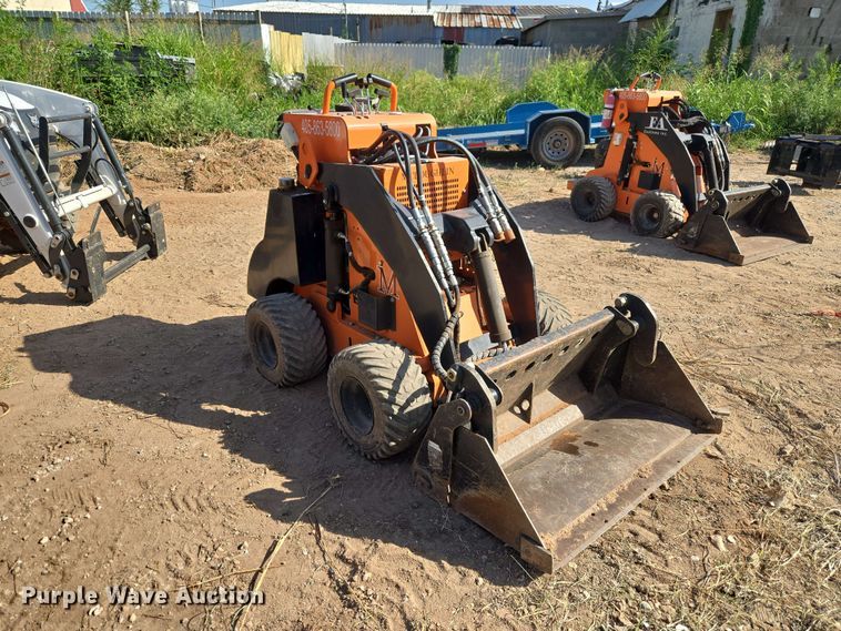 image for item EW8551 2020 McLaughlin Outalw D compact utility loader