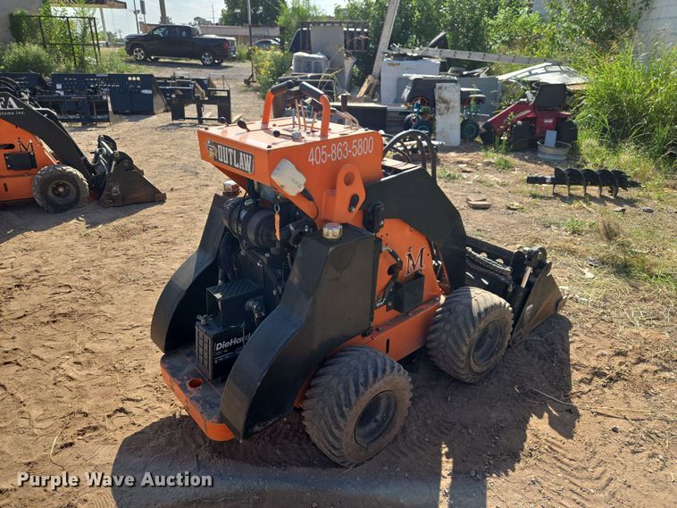 image for item EW8551 2020 McLaughlin Outalw D compact utility loader