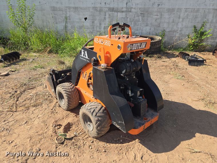 image for item EW8551 2020 McLaughlin Outalw D compact utility loader