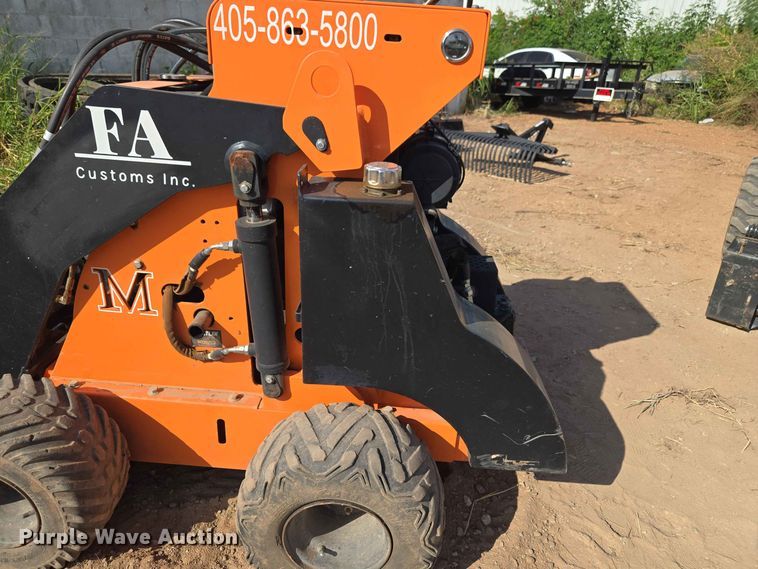 image for item EW8551 2020 McLaughlin Outalw D compact utility loader