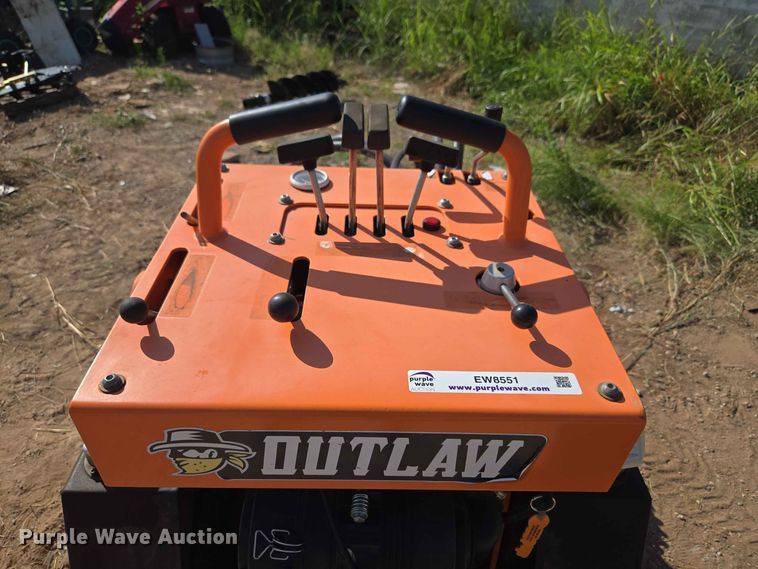 image for item EW8551 2020 McLaughlin Outalw D compact utility loader