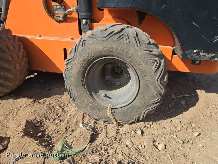 image for item EW8551 2020 McLaughlin Outalw D compact utility loader