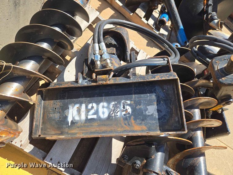 image for item EW8575 Compact utility loader augers