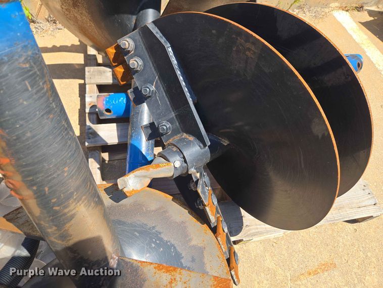 image for item EW8575 Compact utility loader augers