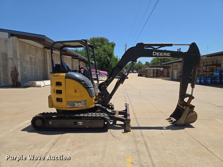 image for item EW8576 2020 John Deere 35G mini excavator