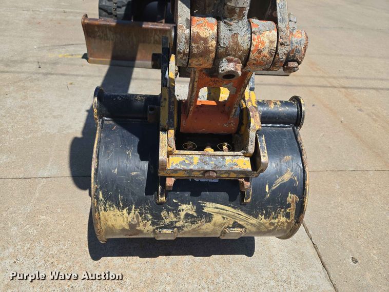 image for item EW8576 2020 John Deere 35G mini excavator
