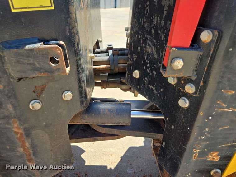 image for item EW8577 2018 AMMANN RAMMEX 1575 trench compactor