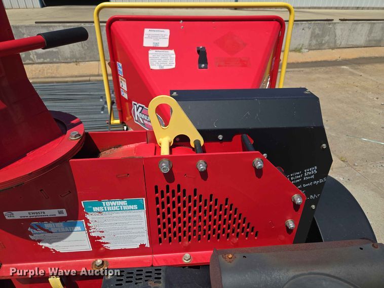 image for item EW8578 BARRETO 3107C wood chipper