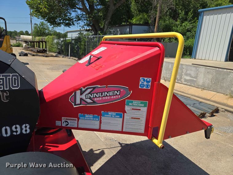 image for item EW8578 BARRETO 3107C wood chipper