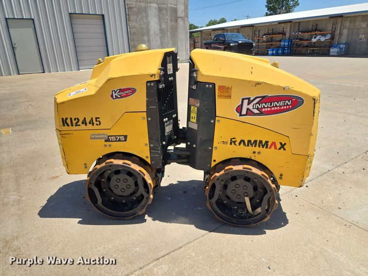 image for item EW8580 2018 AMMANN RAMMAX 1575 trench compactor