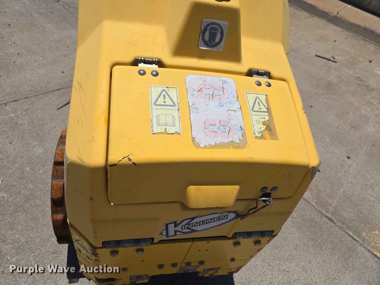 image for item EW8580 2018 AMMANN RAMMAX 1575 trench compactor