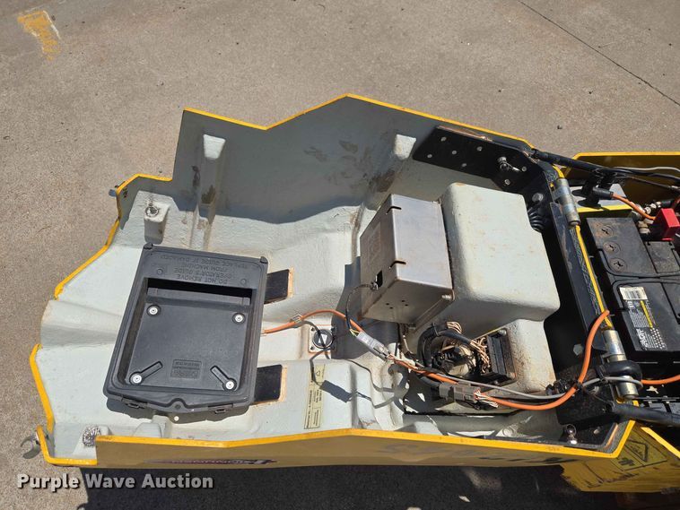 image for item EW8580 2018 AMMANN RAMMAX 1575 trench compactor