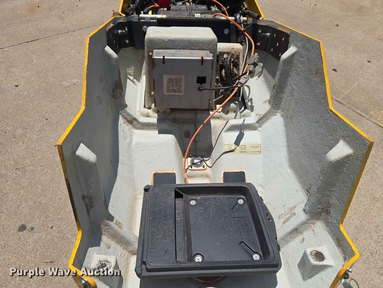 image for item EW8580 2018 AMMANN RAMMAX 1575 trench compactor