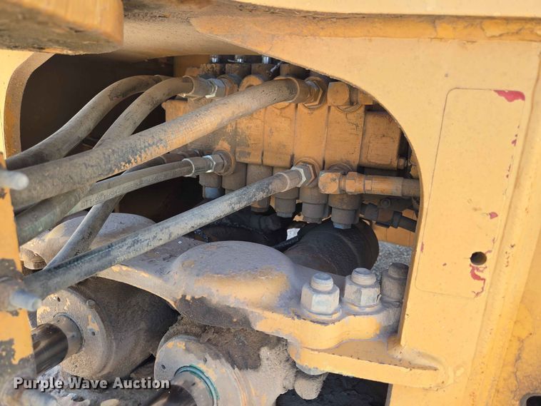 image for item EW8604 1995 Case 580L backhoe