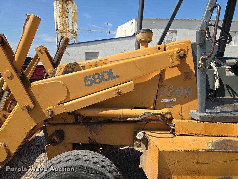 image for item EW8604 1995 Case 580L backhoe
