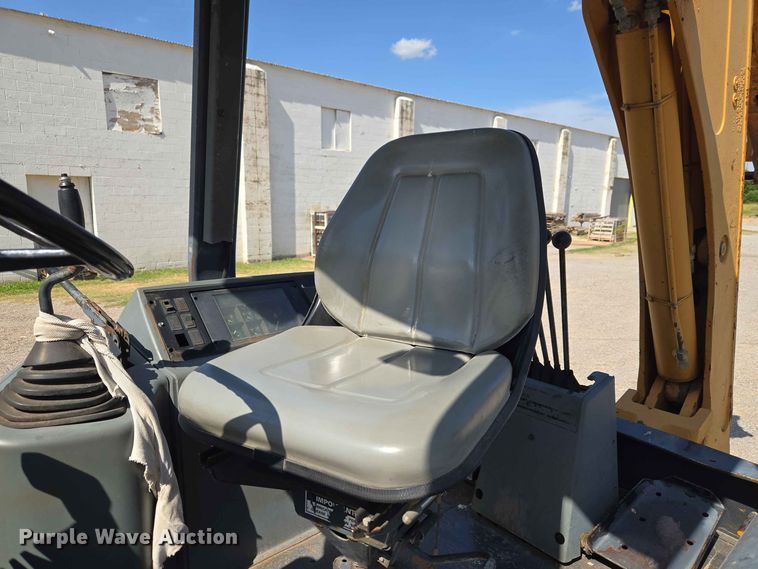 image for item EW8604 1995 Case 580L backhoe