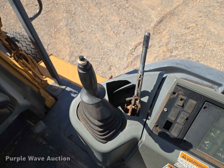 image for item EW8604 1995 Case 580L backhoe