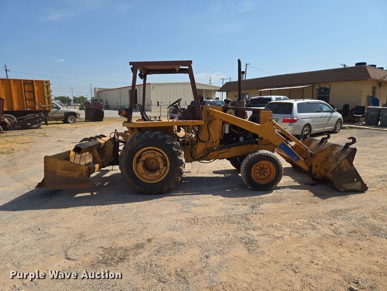 image for item EW8607 1987 Case 480E landscape tractor