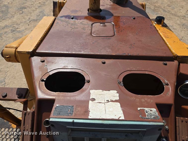 image for item EW8607 1987 Case 480E landscape tractor