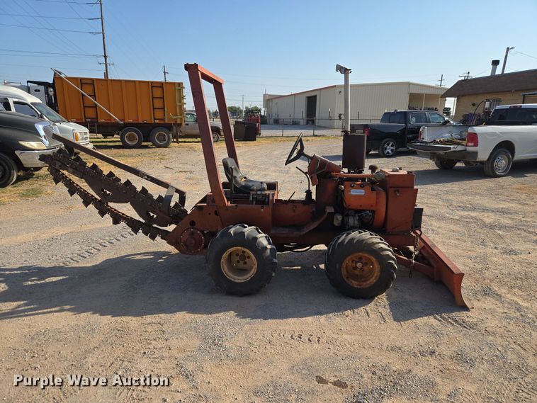 image for item EW8609 1980 Ditch Witch 2300 trencher
