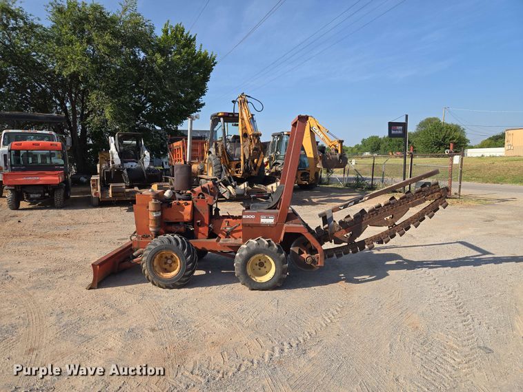 image for item EW8609 1980 Ditch Witch 2300 trencher