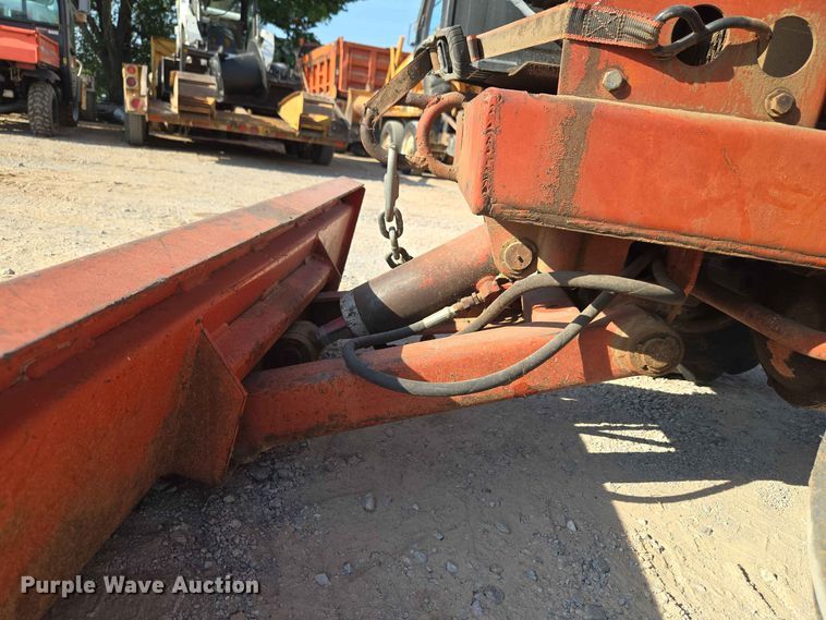 image for item EW8609 1980 Ditch Witch 2300 trencher
