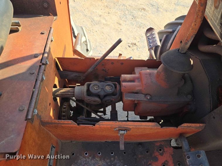 image for item EW8609 1980 Ditch Witch 2300 trencher