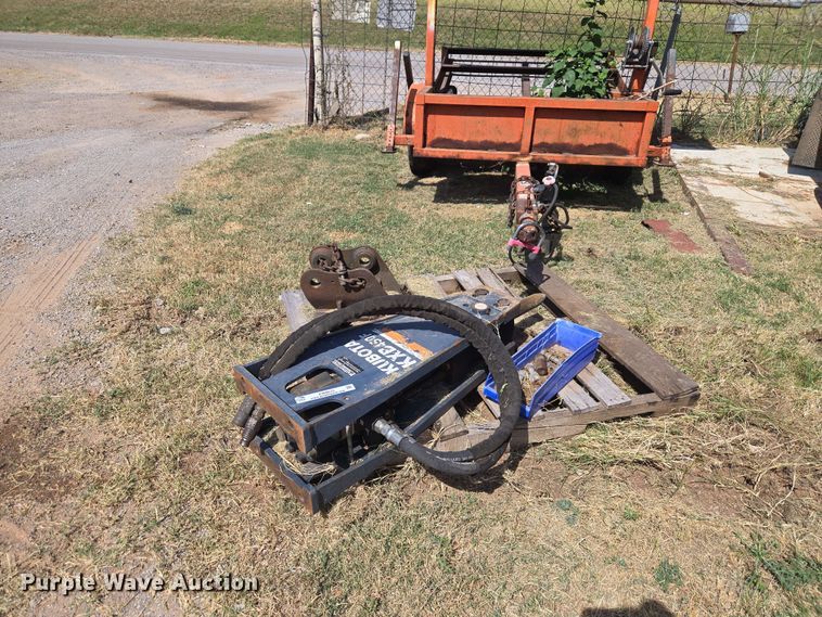 Kubota KXB450F breaker