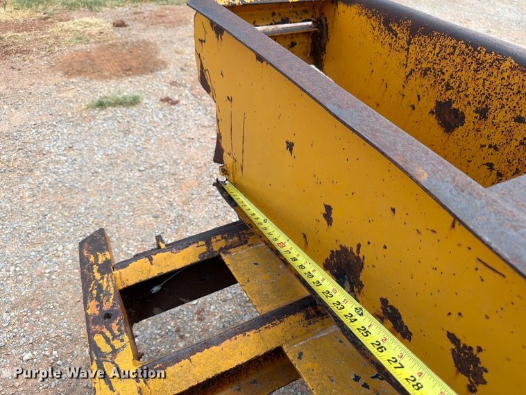 image for item EW8634 2015 Belshe equipment trailer