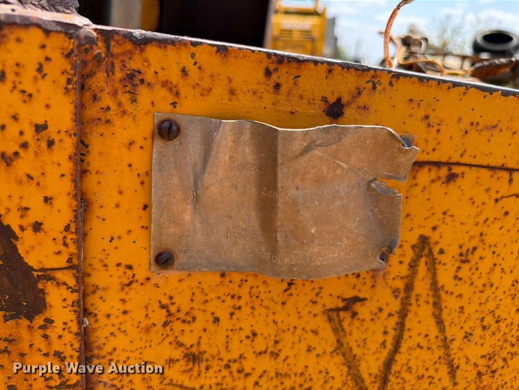 image for item EW8634 2015 Belshe equipment trailer