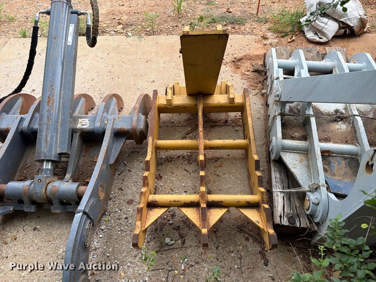 image for item EX2556 Gentec excavator hydraulic thumb