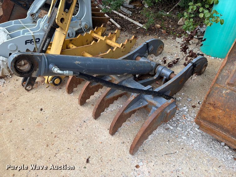 image for item EX2557 Strickland excavator hydraulic thumb