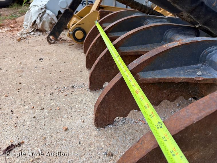 image for item EX2557 Strickland excavator hydraulic thumb