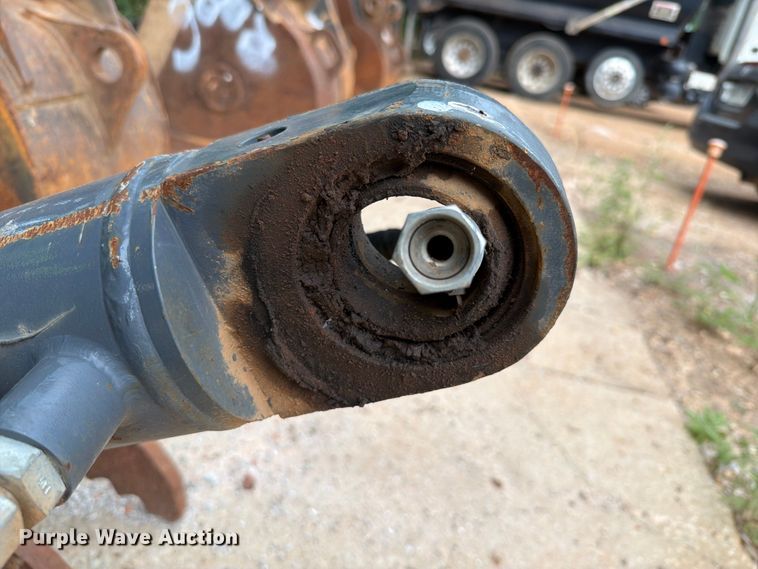 image for item EX2557 Strickland excavator hydraulic thumb