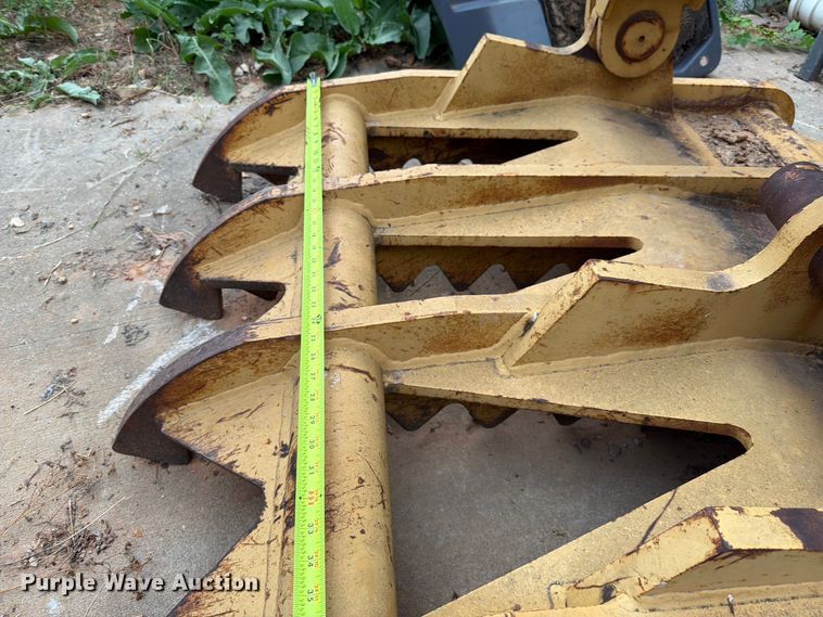 image for item EX2559 excavator hydraulic thumb