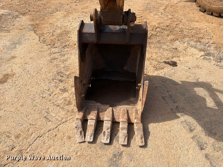 image for item EX2560 2014 Kobelco SK85CS mini excavator