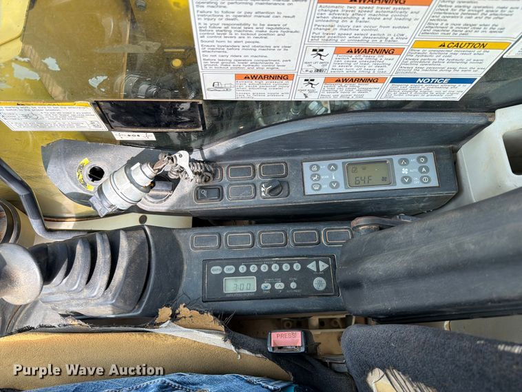 image for item EX2560 2014 Kobelco SK85CS mini excavator