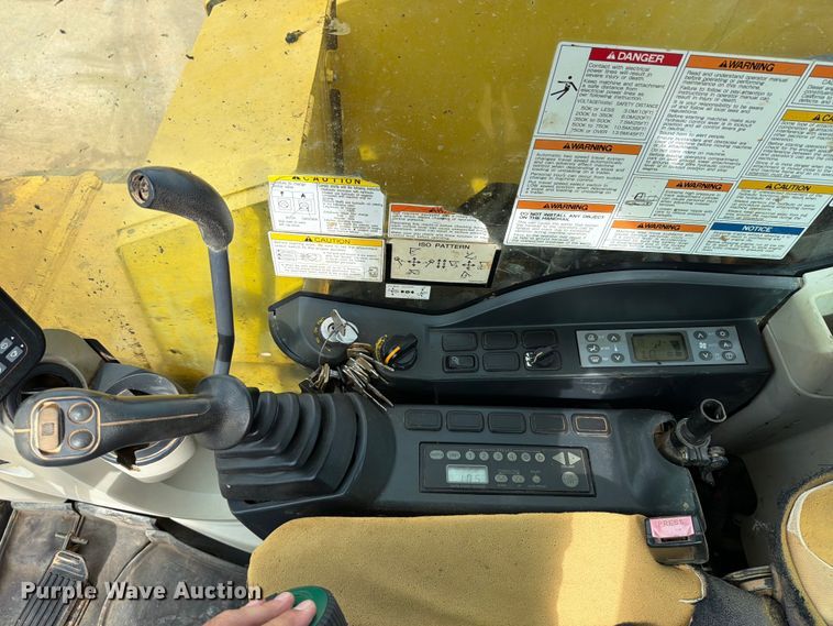 image for item EX2561 Kobelco SK85CS mini excavator