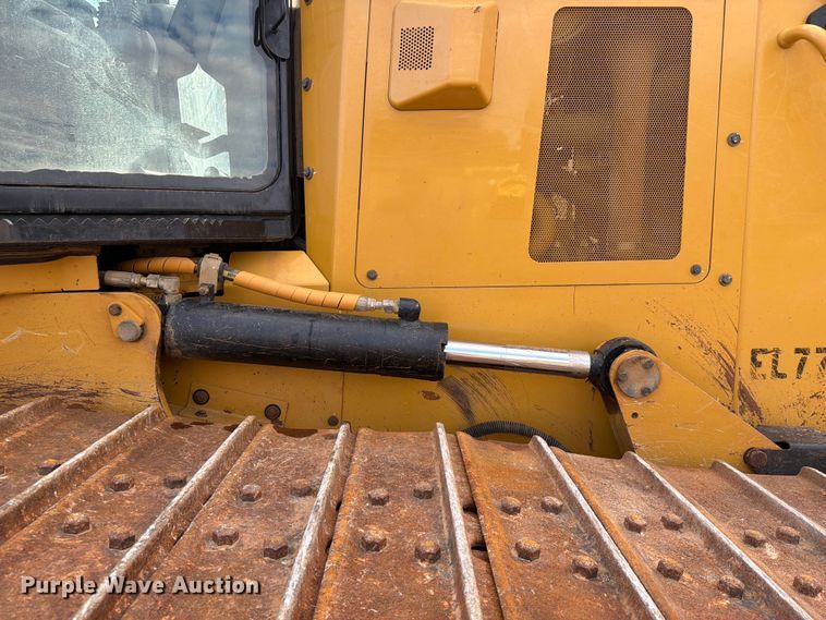 image for item EX2562 2019 Caterpillar D6K2 LGP dozer