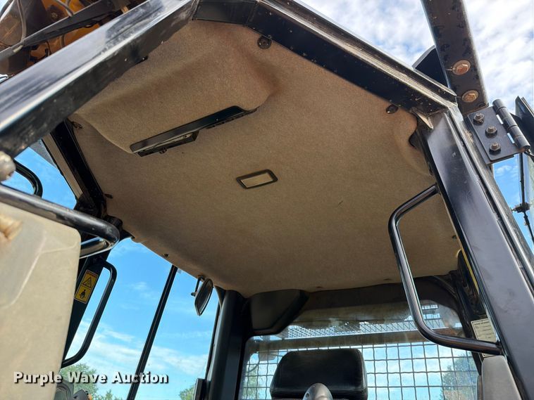 image for item EX2562 2019 Caterpillar D6K2 LGP dozer
