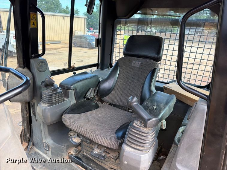 image for item EX2562 2019 Caterpillar D6K2 LGP dozer