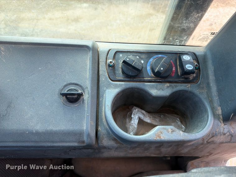 image for item EX2562 2019 Caterpillar D6K2 LGP dozer
