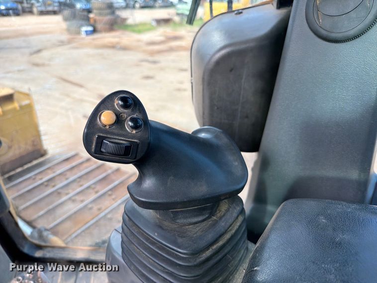 image for item EX2562 2019 Caterpillar D6K2 LGP dozer
